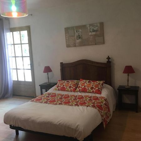 Auberge De Rustreou Rustrel Bagian luar foto